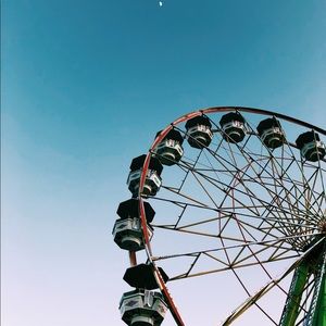 Meet your Posher, Athena